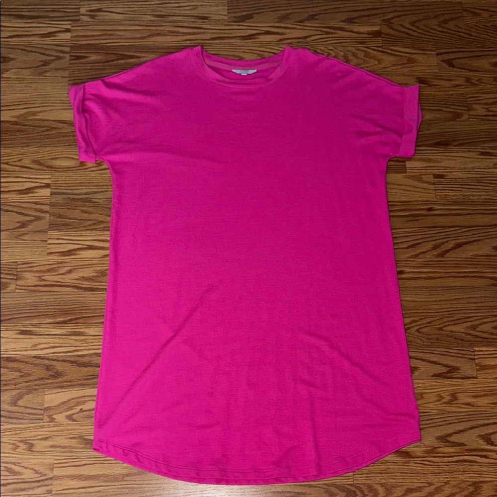 Crown & Ivy Fuchsia T-Shirt Dress